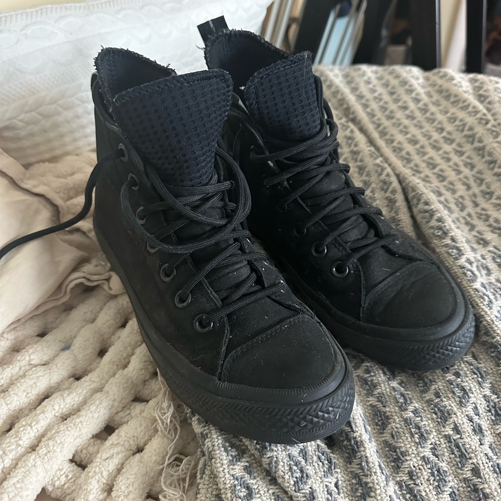 Converse Chuck Taylor Waterproof All Black Size 7